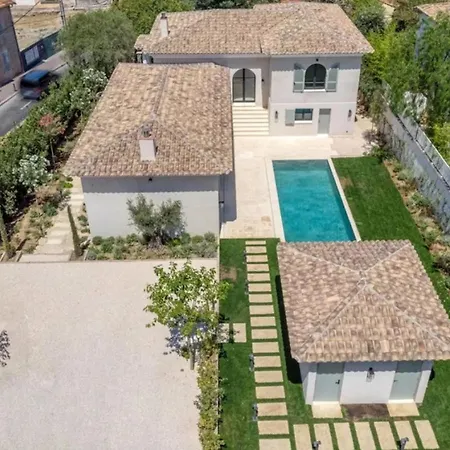 Meado * سان تروبيه